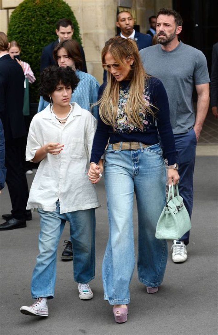 Jennifer Lopez’s Child Emme Muniz Rocks White Pantsuit at Mom’s Wedding With Ben Affleck’s Kids